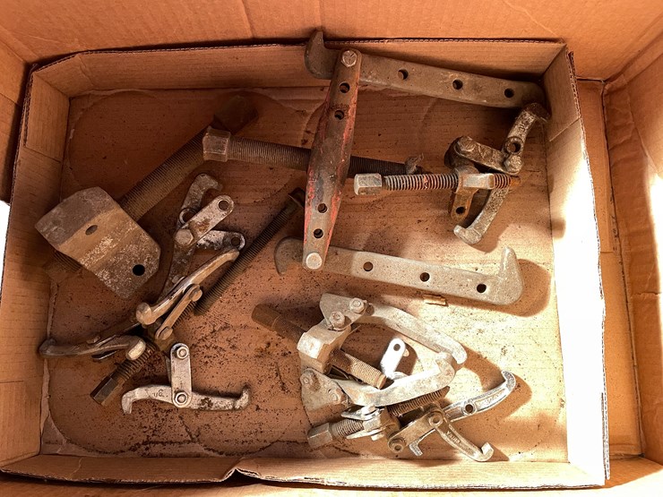 #2514-•-various-gear-pullers-image-3