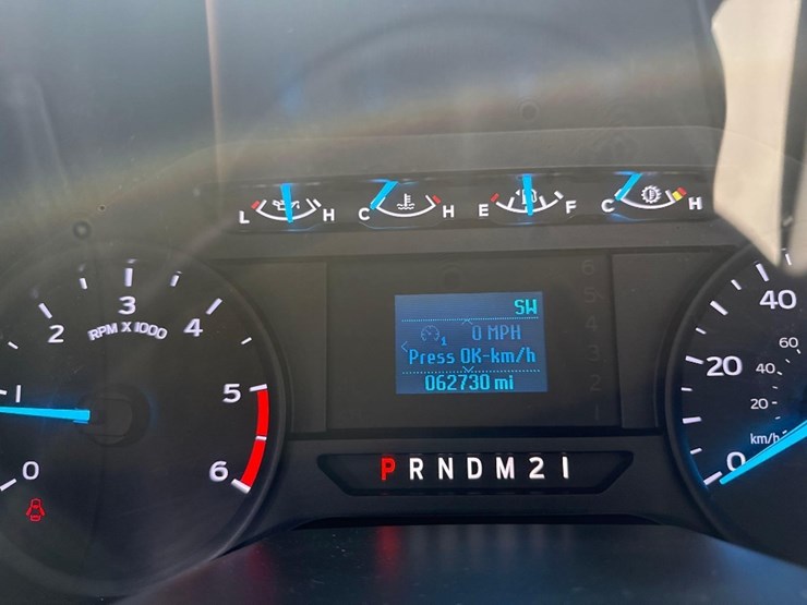 2017-ford-f450-xl-image-24