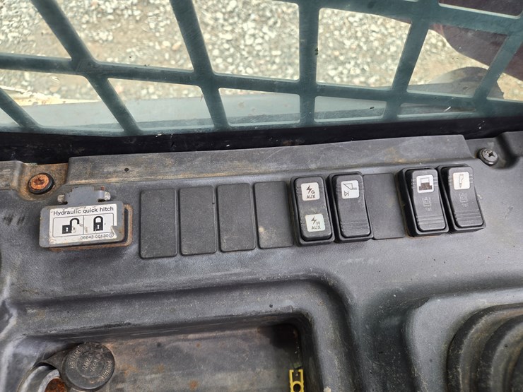 takeuchi-tl10v2-image-48