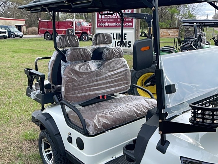 brandnew-4-seat-electric-golf-cart-image-4