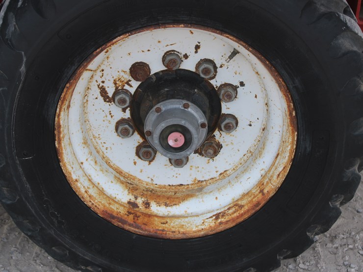 #1064-•-2009-morris-mfg-pro-ag-auto-align-bale-runner-16k-image-58