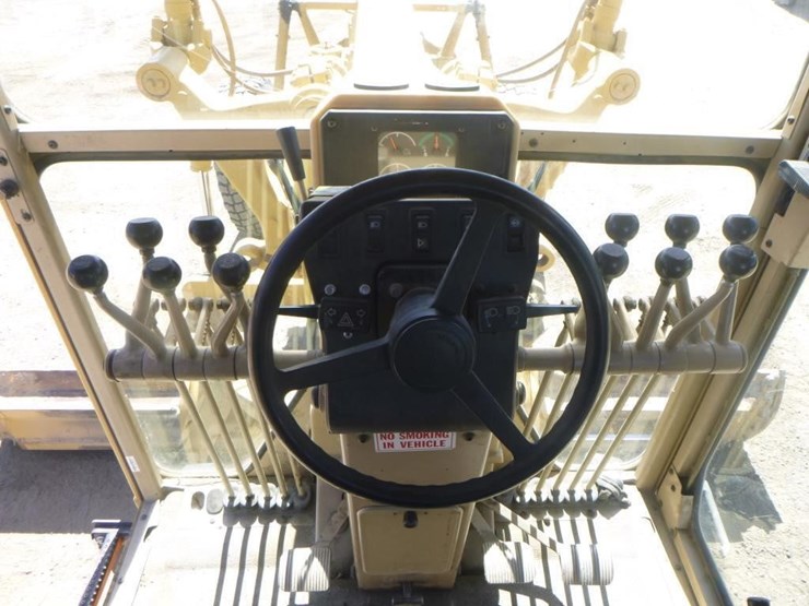 caterpillar-143h-image-26