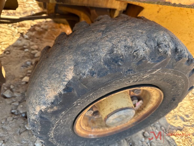 hyster-60-straight-mast-forklift-image-8