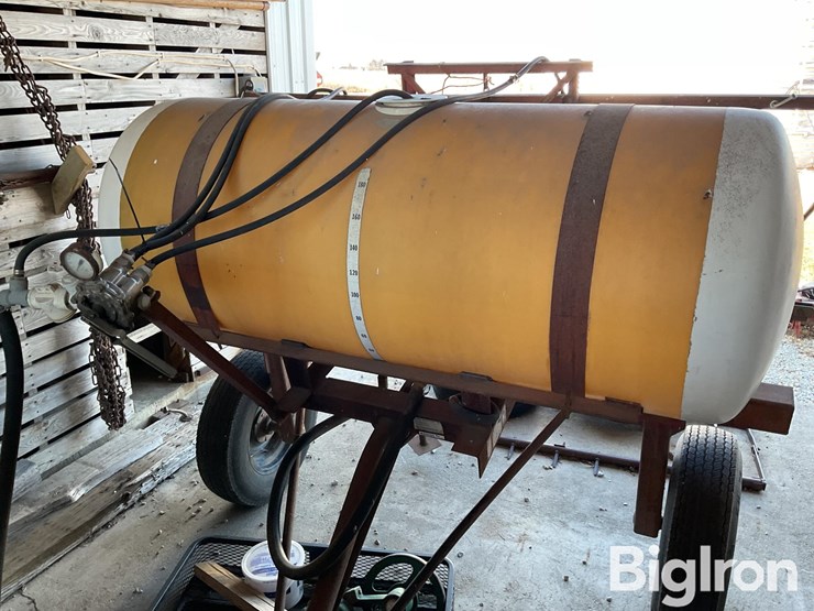 kuker-industries-10-200-pull-type-sprayer-image-2