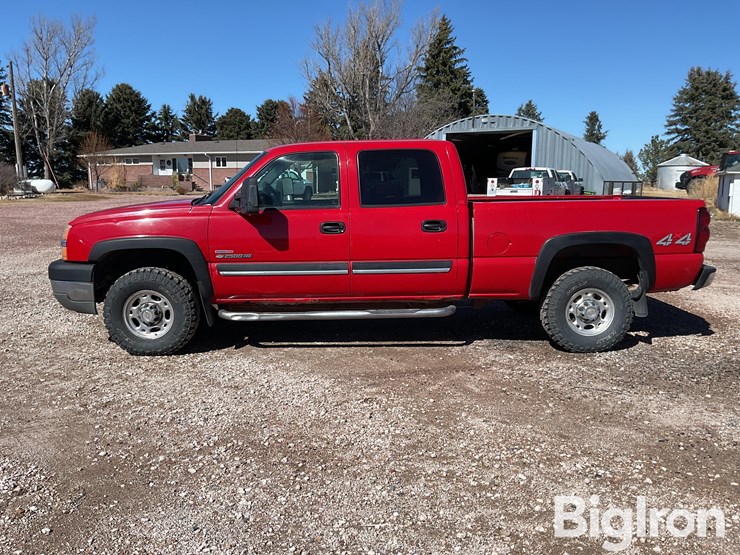 2004-chevrolet-silverado-2500-image-8