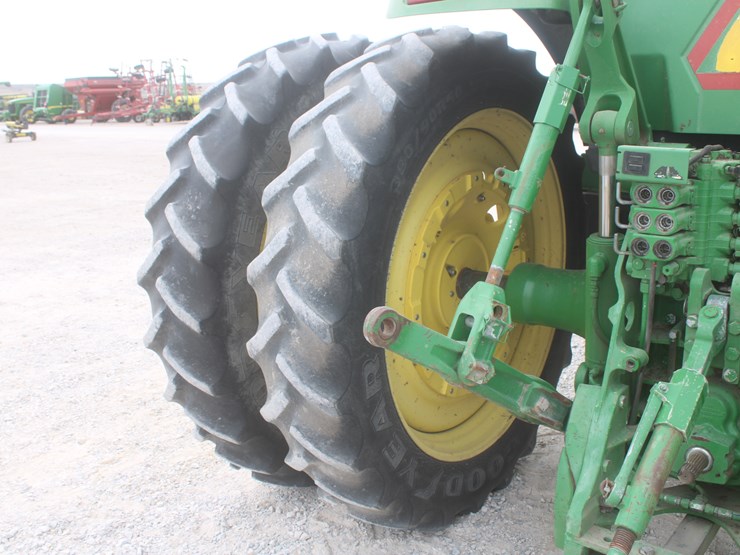 john-deere-8120-image-44