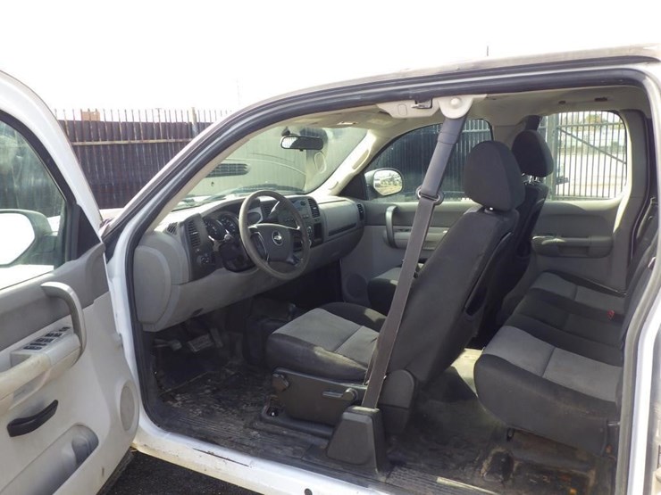 2008-chevrolet-2500hd-image-6