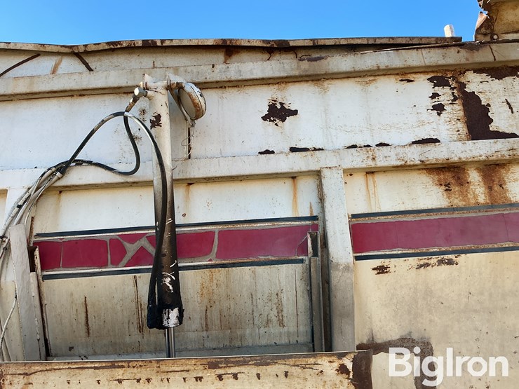 1981-international-1854s-image-15