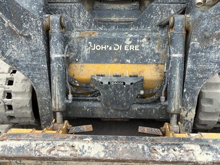 2018-deere-317g-image-8