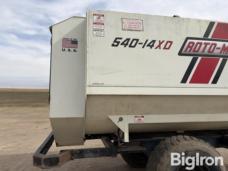 roto-mix-540-14xd-feed-wagon-image-15
