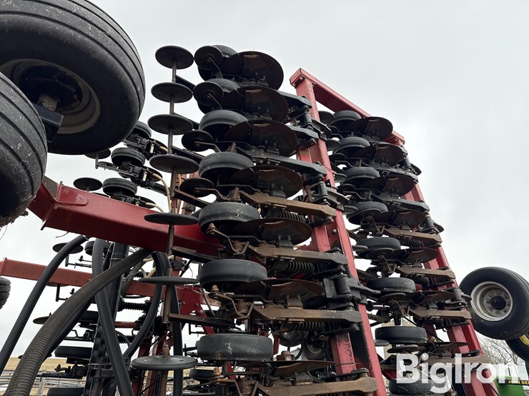 1999-case-stx30-air-seeder-w/2300-cart-image-17