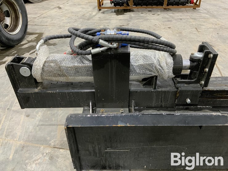 2025-massey-ferguson-730-image-14