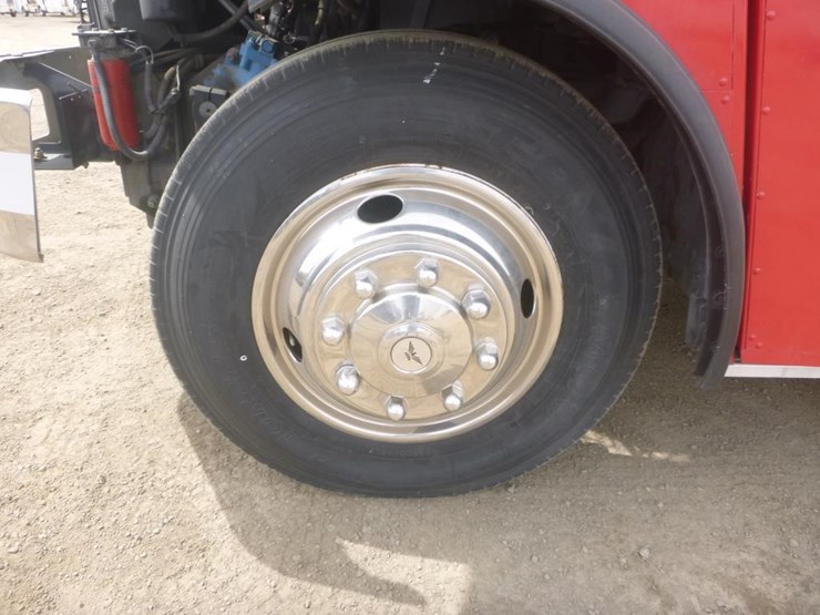 2005-freightliner-mt55-image-38