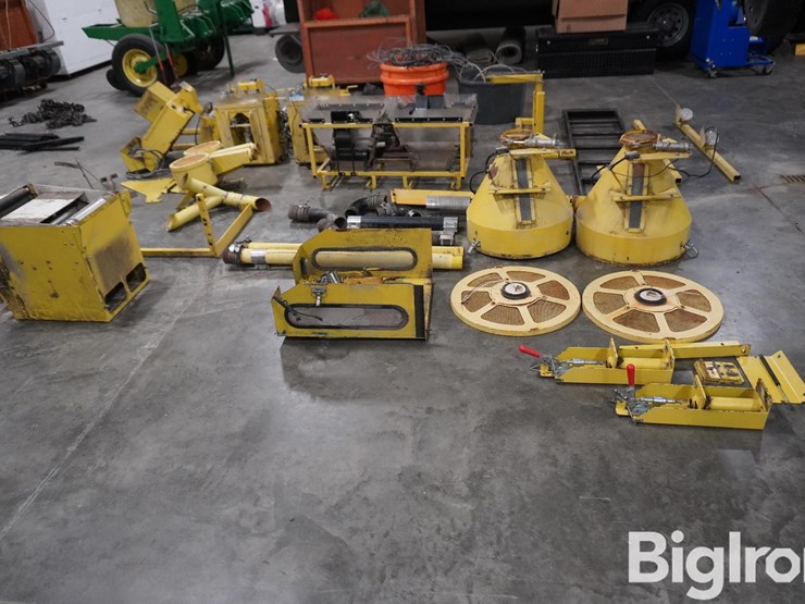 new-holland-tr88-image-2