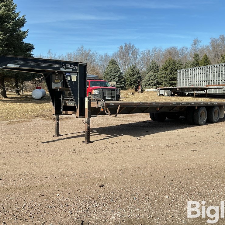 2009 TITAN TRAILER