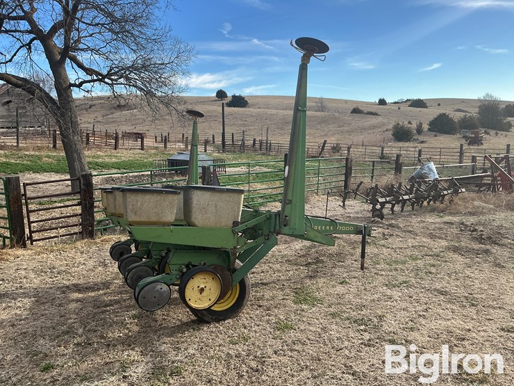 john-deere-7000-image-5