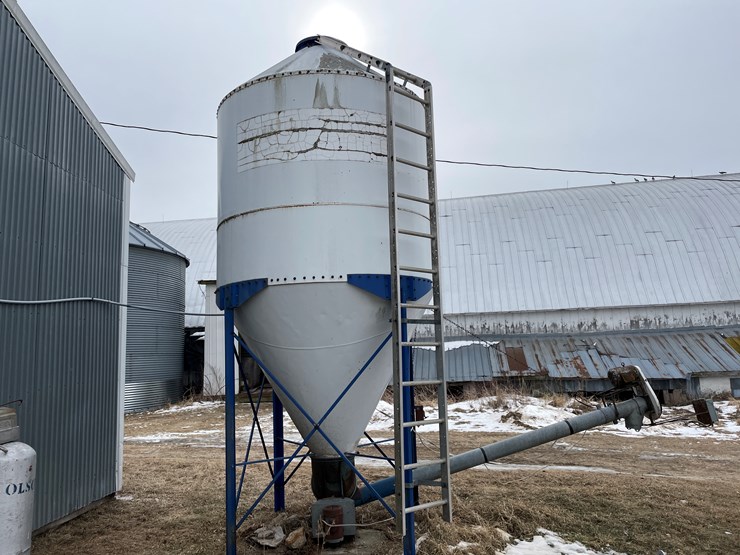 #2378-•-schuld-feed-bin-with-auger-image-4