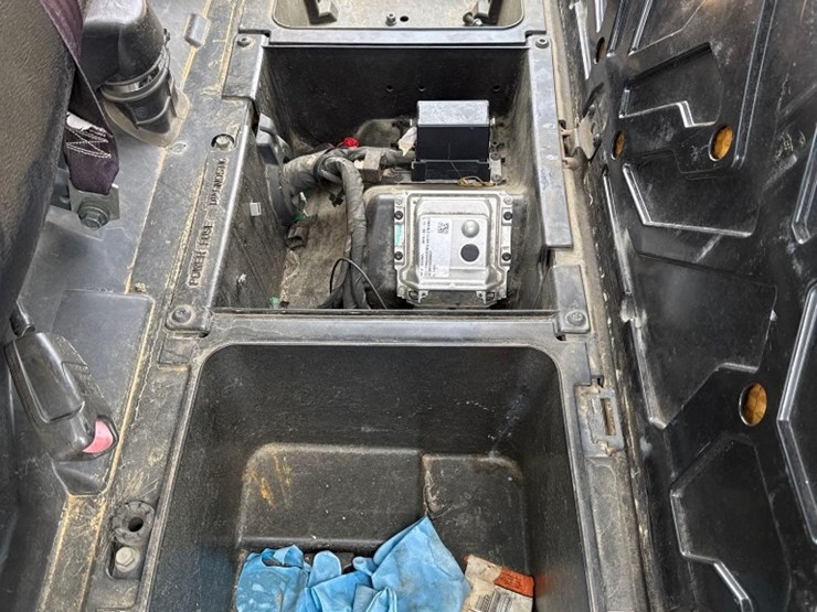 2016-polaris-ranger-image-8