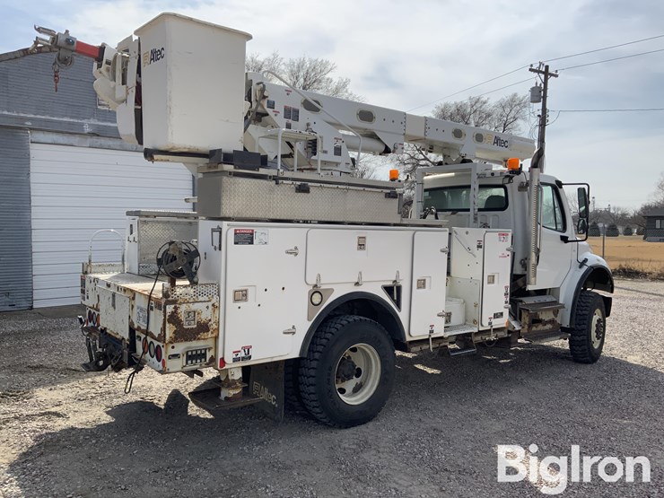 2015-freightliner-m2-106-image-5