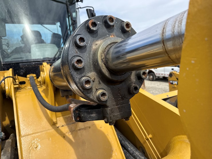 caterpillar-972-image-20