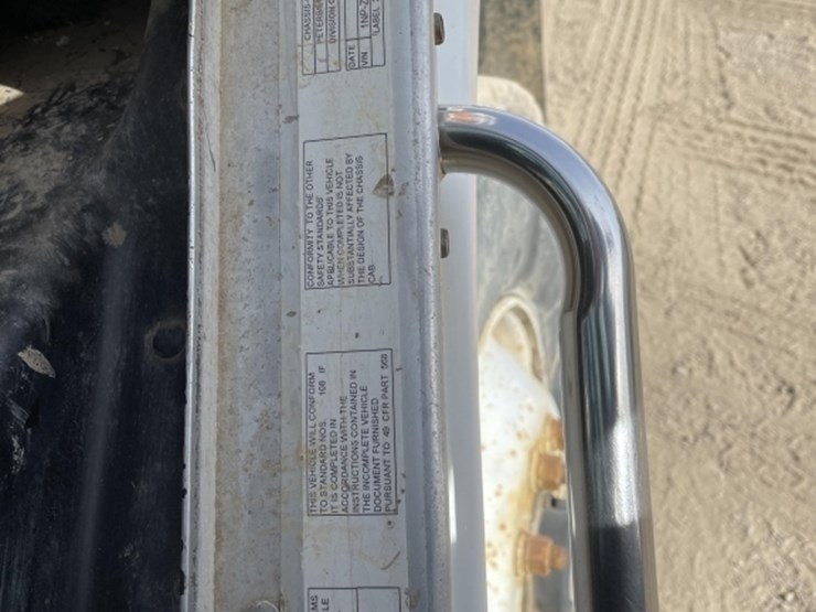 1997-peterbilt-320-image-32