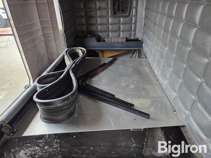 peterbilt-379-image-20