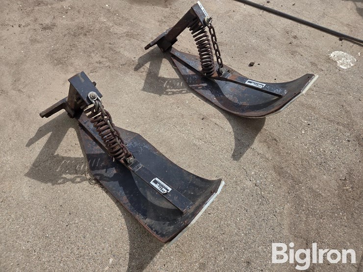 may-wes-stalk-stompers-image-5