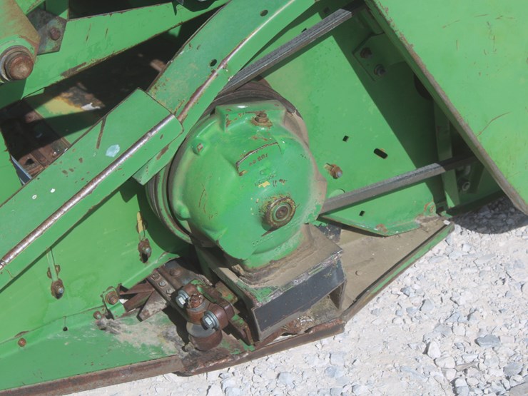 john-deere-224-image-21