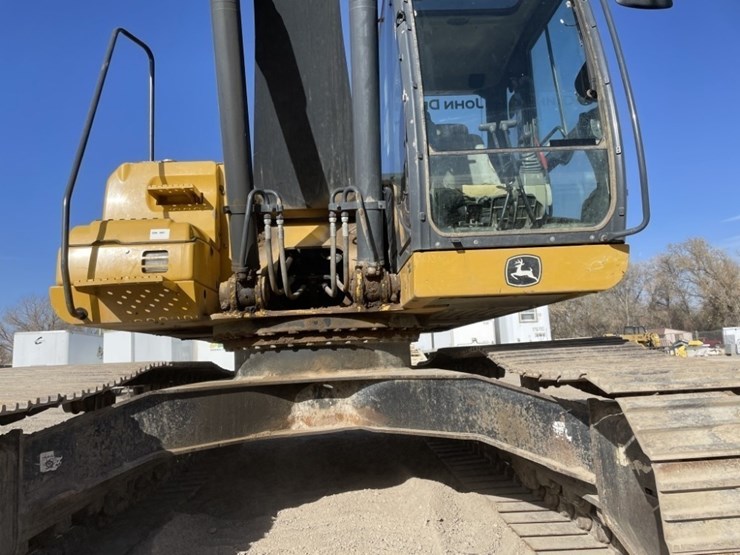 2012-deere-250g-lc-image-21