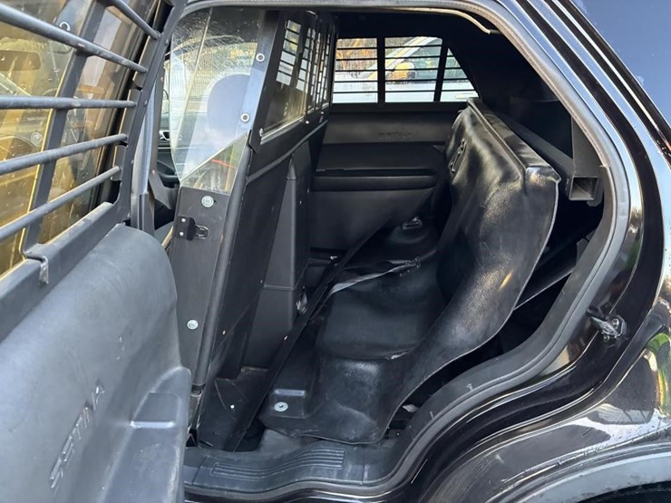 2019-ford-explorer-image-11