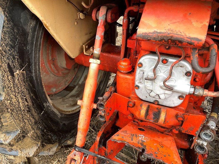 #105-•-case-1030-comfort-king-diesel-tractor-with-duals-image-16