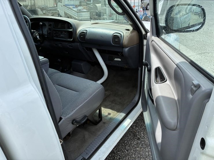 1999-dodge-ram-2500-image-9