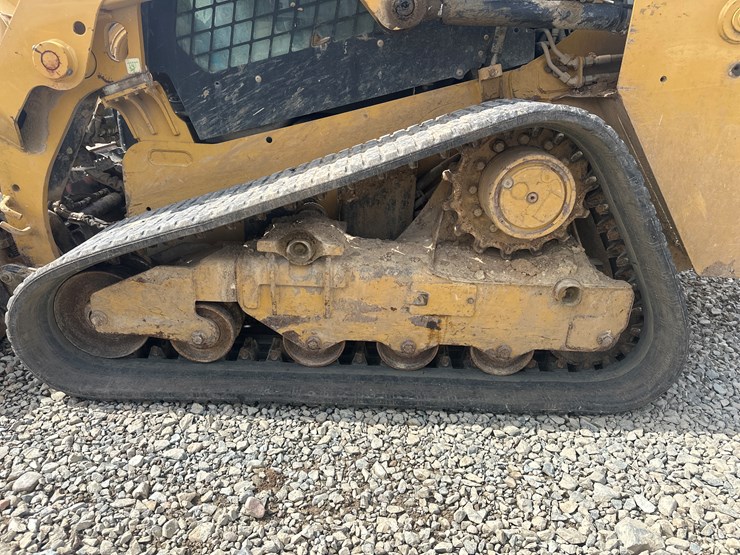 2019-caterpillar-239d-image-49