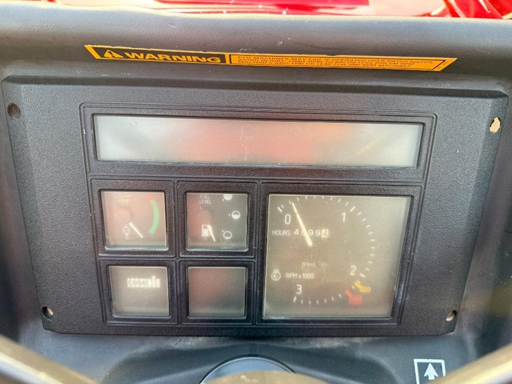 1985-case-ih-2250-image-50