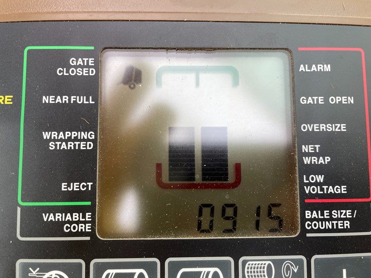 john-deere-560m-image-33