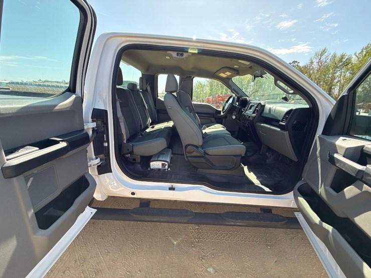 2018-ford-f150-xl-image-7