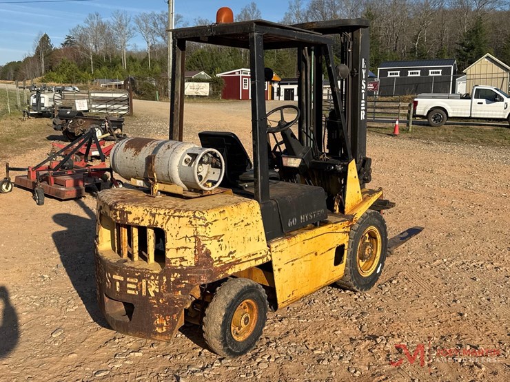 hyster-60-straight-mast-forklift-image-2