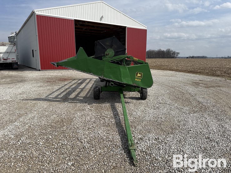 1989-john-deere-920-image-8