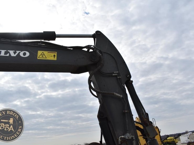 2019-volvo-ecr88d-image-22