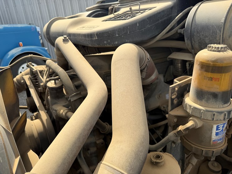 2002-international-9200i-image-54