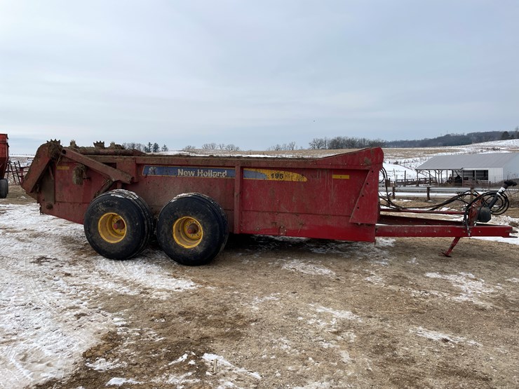 2020-new-holland-195-image-4