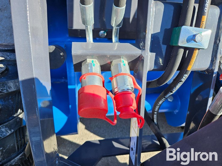 2025-massey-ferguson-730-image-14