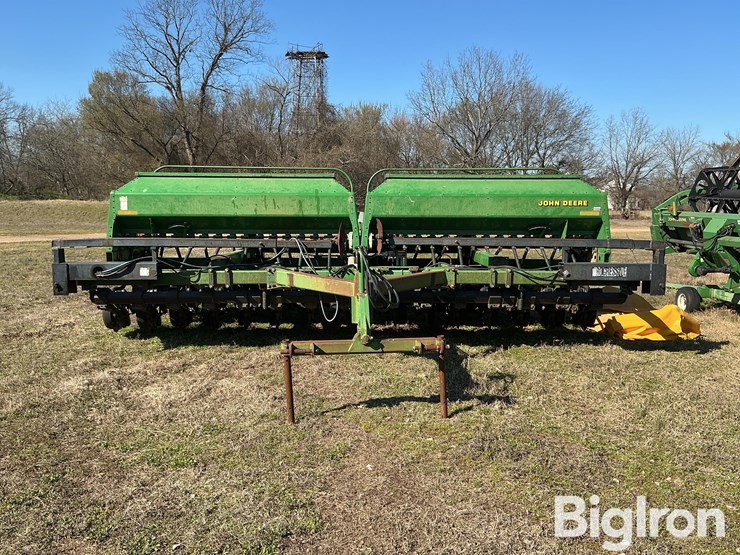 john-deere-1560-image-2