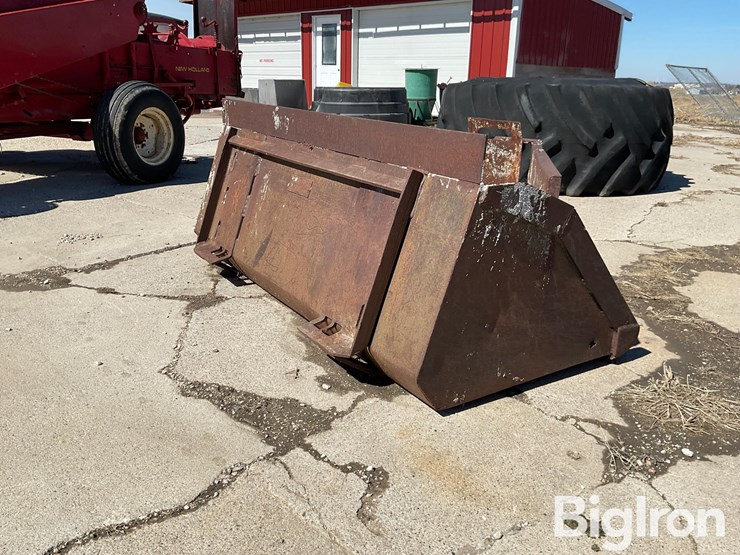 melroe-60"-concrete-utility-bucket-image-5