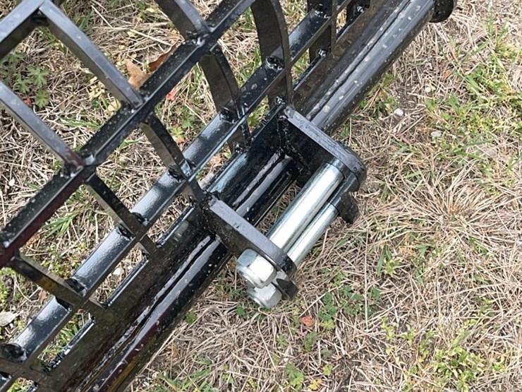 mini-excavator-rock-bucket-image-3