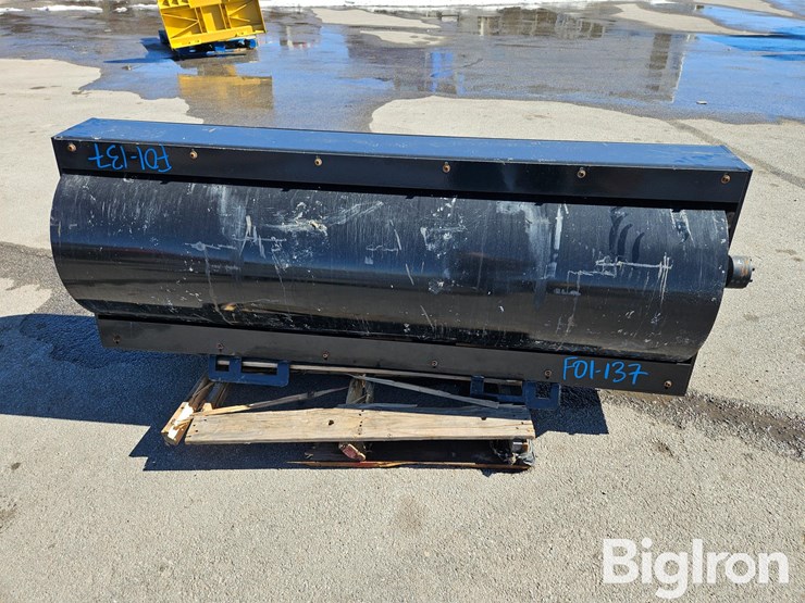 2025-massey-ferguson-730-image-2