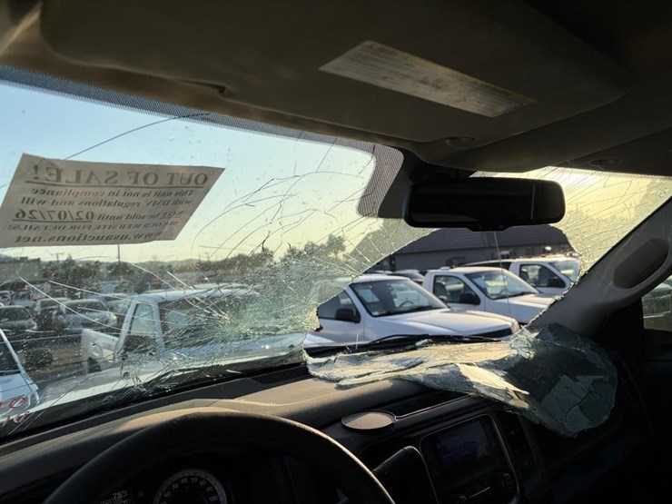 2016-dodge-2500-image-14