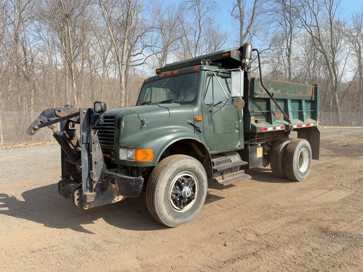 1992-international-4900-image-1