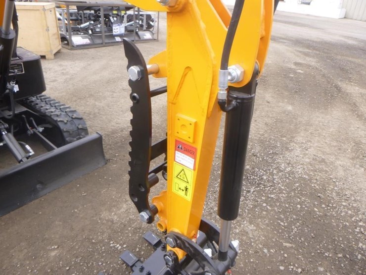 vicsec-vc13-hydraulic-excavator-image-12