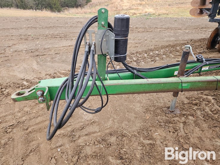 2004-john-deere-637-image-9